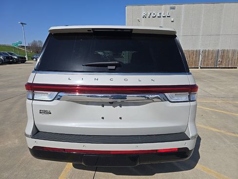 Used 2023 Lincoln Navigator Reserve image 7