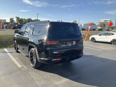 Used 2023 Jeep Wagoneer Series II image 9