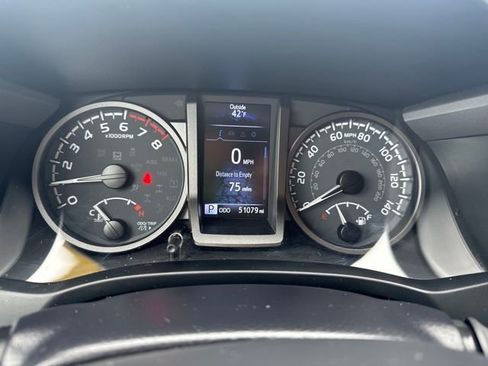 Used 2023 Toyota Tacoma TRD Sport w/ Technology Package AWD/4WD image 22