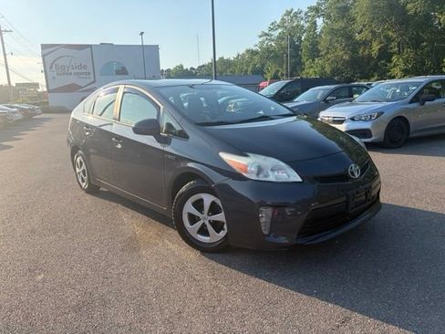 Used 2013 Toyota Prius Three FWD image 2