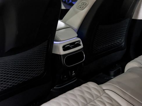 Used 2022 Genesis GV70 3.5T Sport w/ Sport Advanced Package image 39