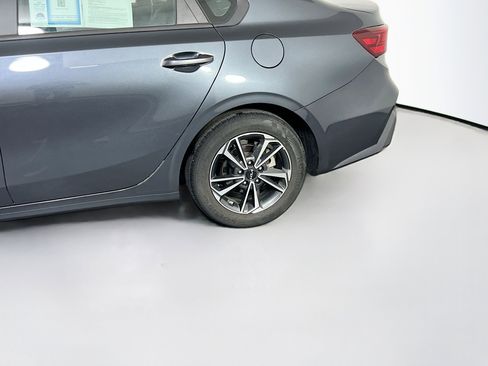 Used 2023 Kia Forte LXS image 28