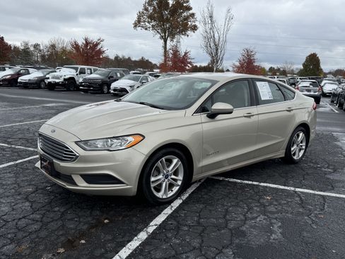 Used 2018 Ford Fusion S image 32