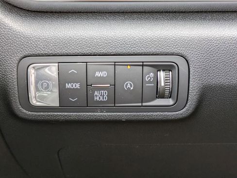 New 2026 GMC Terrain Denali w/ LPO, Black Badging Package AWD/4WD image 19