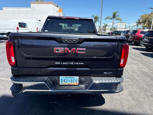 Used 2025 GMC Sierra 1500 SLT AWD/4WD image 17