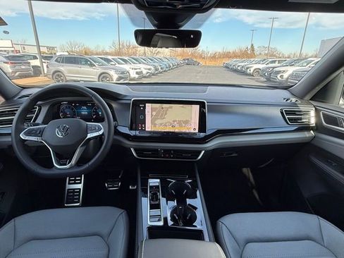 New 2026 Volkswagen Atlas Cross Sport SEL R-Line image 10