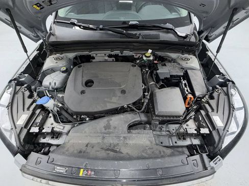 Used 2025 Volvo XC40 B5 Core AWD/4WD image 19