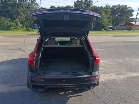 Used 2023 Volvo XC60 T8 Ultimate AWD/4WD image 4