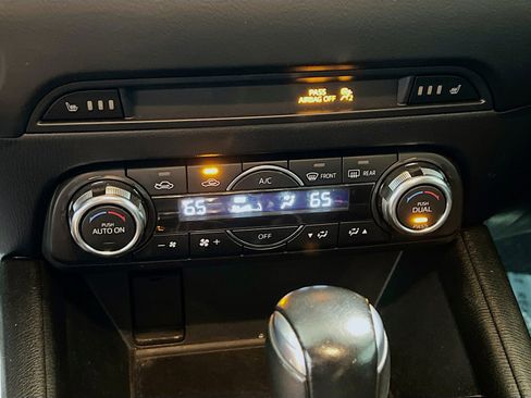 Used 2018 MAZDA CX-5 Touring w/ Preferred Equipment Package image 12