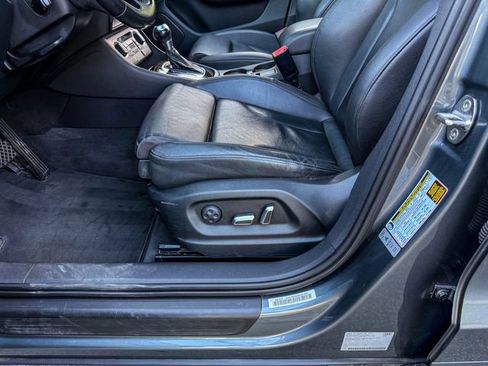Used 2017 Audi Q3 2.0T Premium Plus w/ Premium Plus Package FWD image 24