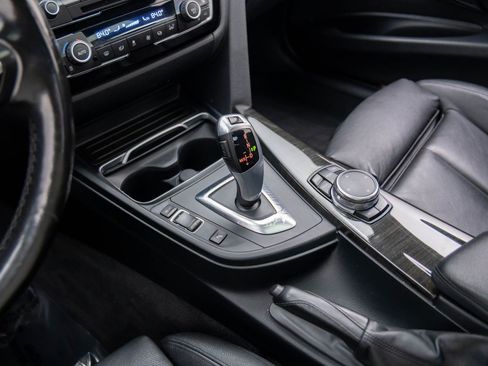 Used 2016 BMW 320i xDrive 320i xDrive image 11