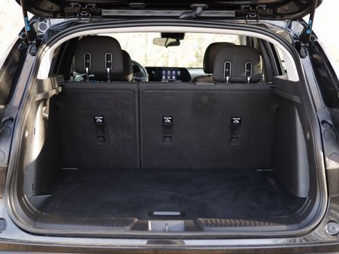 Used 2024 Chevrolet Trax LS w/ LS Convenience Package image 23