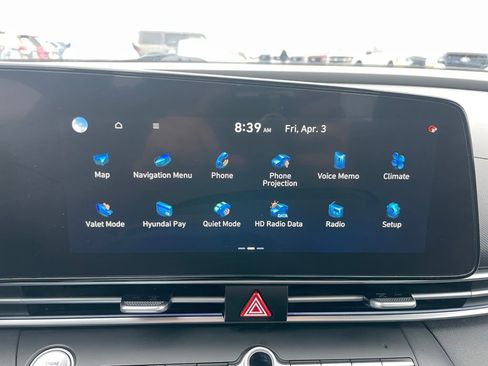 Used 2025 Hyundai Elantra SEL FWD image 15