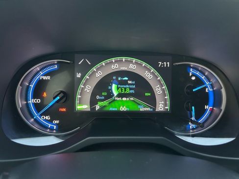 Used 2025 Toyota RAV4 XLE image 23