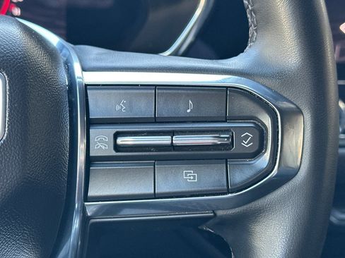 Certified 2023 GMC Canyon Elevation image 32