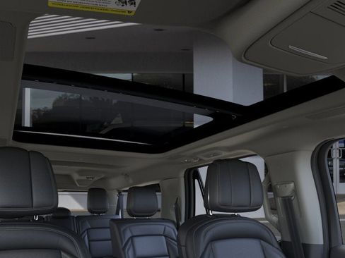 New 2026 Lincoln Navigator L Reserve AWD/4WD image 21