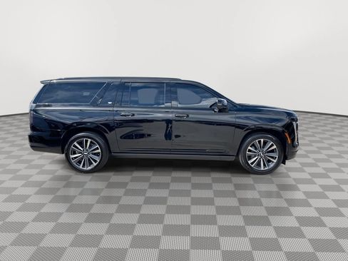 Used 2026 Cadillac Escalade ESV Sport w/ Touring Package AWD/4WD image 12
