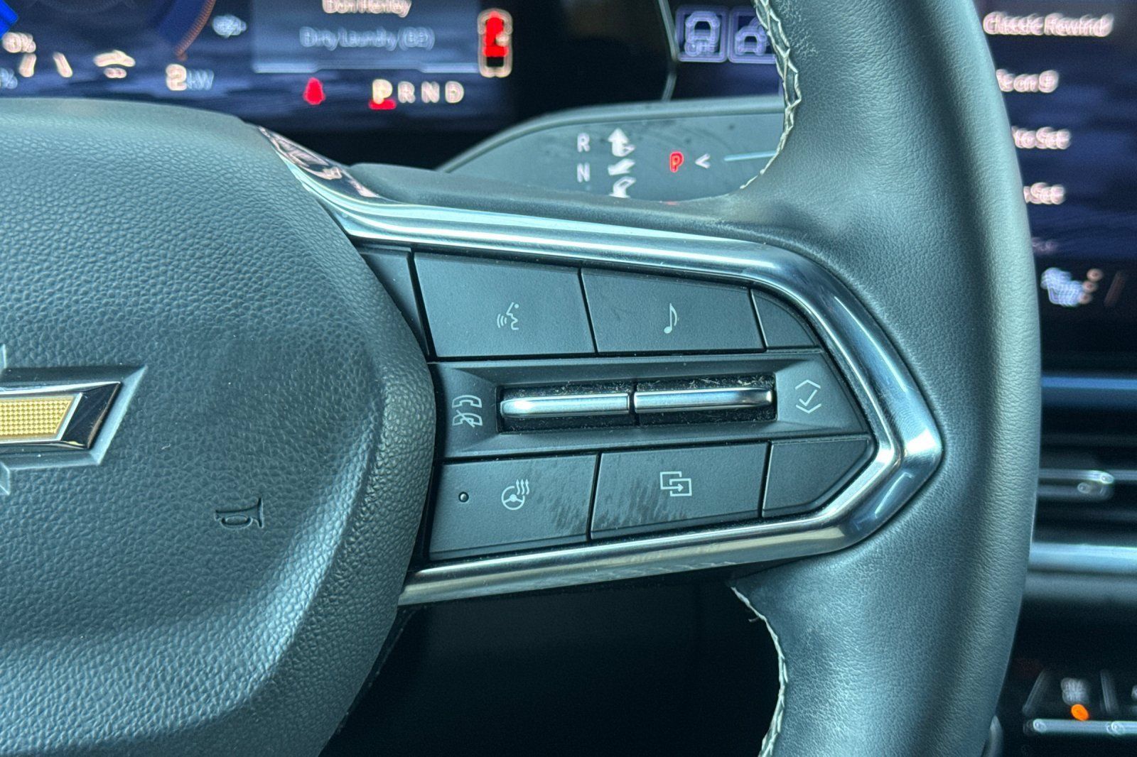 Used 2024 Chevrolet Equinox EV LT w/ LPO, Trailering Package FWD image 36