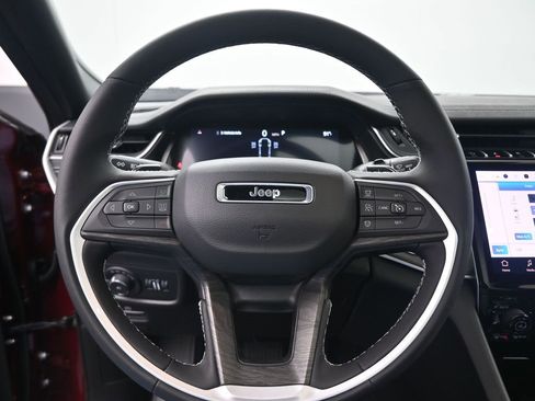 New 2025 Jeep Grand Cherokee L Limited w/ Luxury Tech Group II image 2