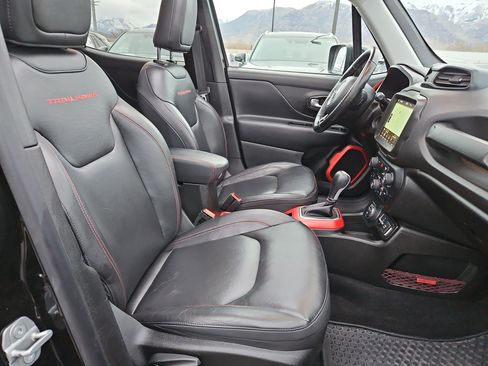 Used 2022 Jeep Renegade Trailhawk w/ Sun/Sound Group image 34