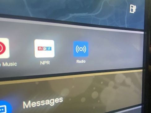 Certified 2024 Volvo XC60 T8 Ultimate w/ Climate Package image 20