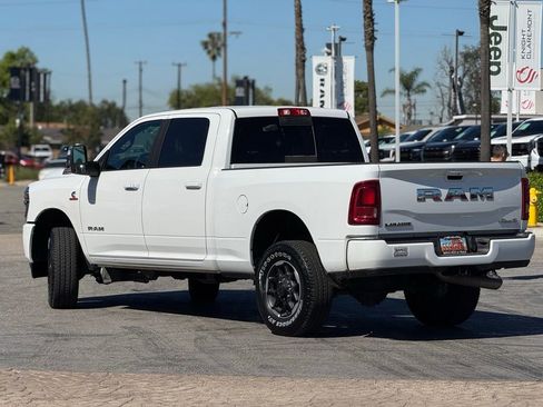 Used 2026 RAM 2500 Laramie AWD/4WD image 2