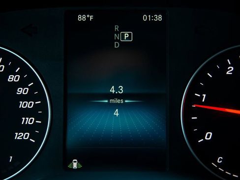 Used 2024 Mercedes-Benz Sprinter 2500 image 38