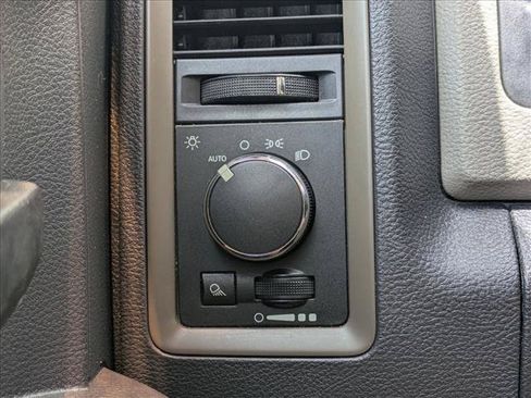 Used 2012 RAM 2500 ST w/ Chrome Appearance Group RWD image 13