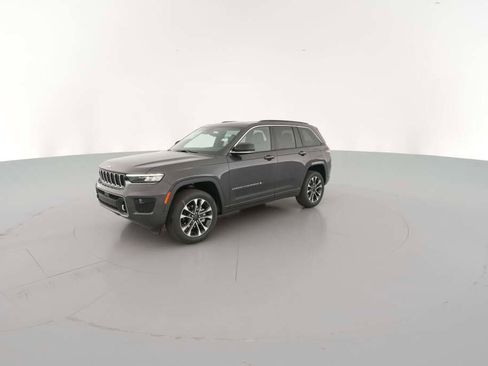 New 2025 Jeep Grand Cherokee Overland w/ Trailer Tow Package image 4