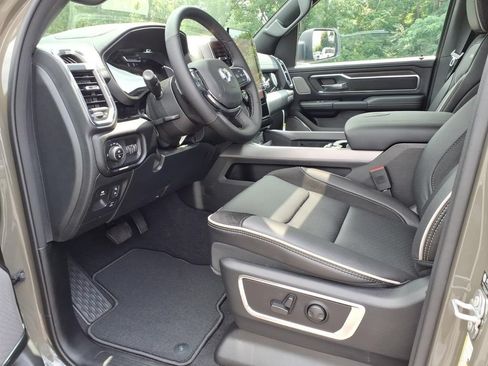 Used 2026 RAM 1500 Laramie w/ Advanced Safety Group II AWD/4WD image 10