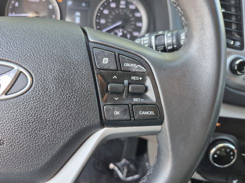 Used 2017 Hyundai Tucson Sport FWD image 33
