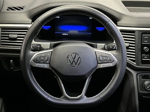 Used 2022 Volkswagen Atlas Cross Sport SE image 9