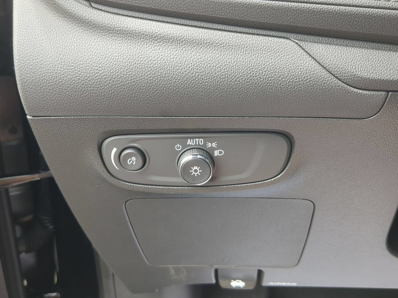 Used 2026 Buick Encore GX Sport Touring w/ Comfort Package FWD image 17