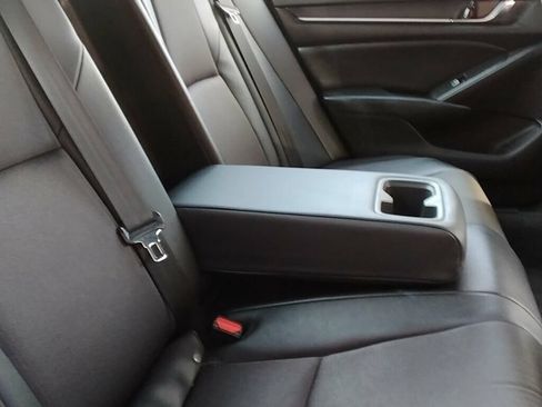 Used 2022 Honda Accord Sport image 10