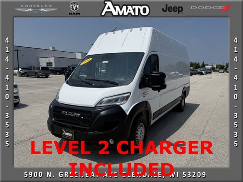 Used 2024 RAM ProMaster 3500 w/ Delivery Van Package image 1