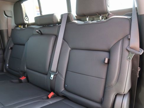 New 2026 GMC Sierra 1500 SLT w/ SLT Premium Plus Package image 21