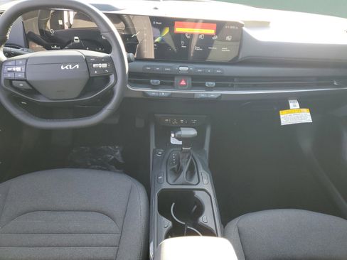 New 2025 Kia K4 EX FWD image 25