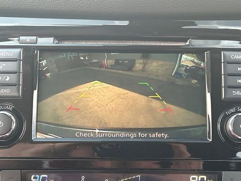 Used 2020 Nissan Rogue Sport SV image 20