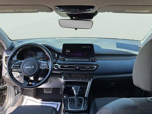 Certified 2023 Kia Seltos S w/ Navigation Package FWD image 27