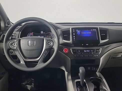 Certified 2017 Honda Pilot EX image 22