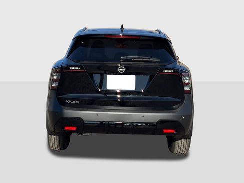 New 2026 Nissan Kicks SV image 4