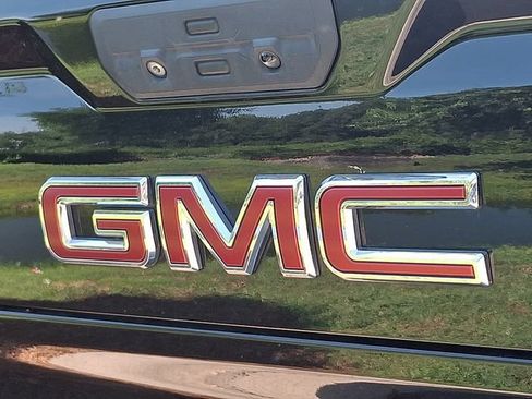 Used 2019 GMC Sierra 1500 SLT w/ SLT Premium Package AWD/4WD image 31