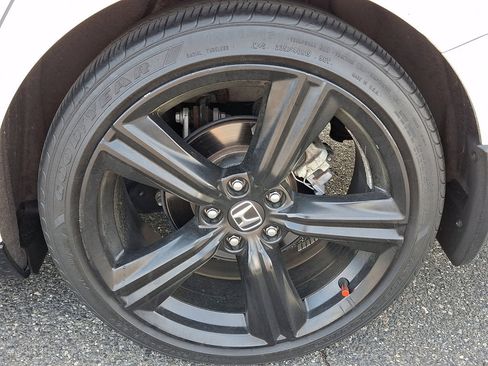 Used 2023 Honda Accord Sport image 5