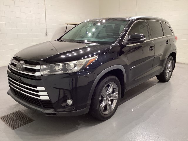 Used 2018 Toyota Highlander Limited Platinum AWD/4WD image 3
