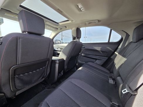 Used 2017 Chevrolet Equinox LT w/ Convenience Package image 27