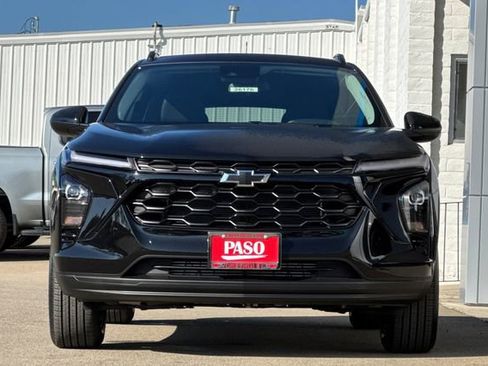 New 2026 Chevrolet Trax LT w/ Midnight Edition image 12