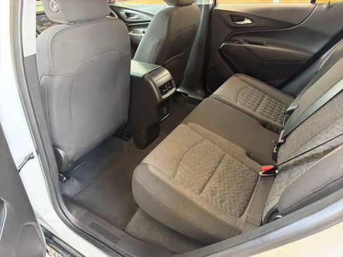 Used 2024 Chevrolet Equinox LT FWD image 29