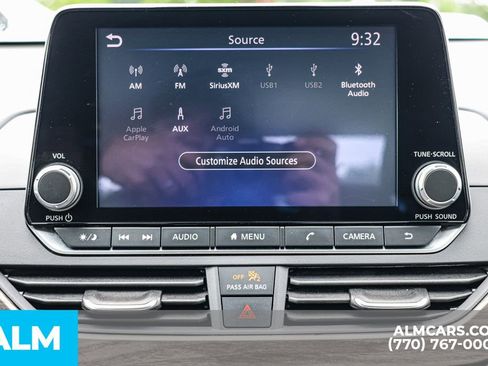 Used 2025 Nissan Altima 2.5 SV FWD image 36