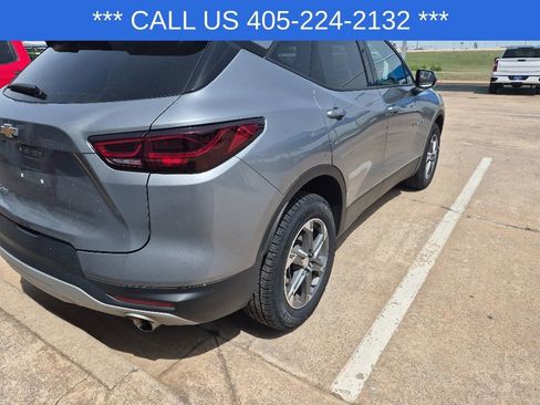Used 2025 Chevrolet Blazer LT AWD/4WD image 15