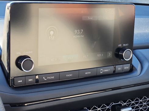 Used 2024 Honda Accord EX image 18